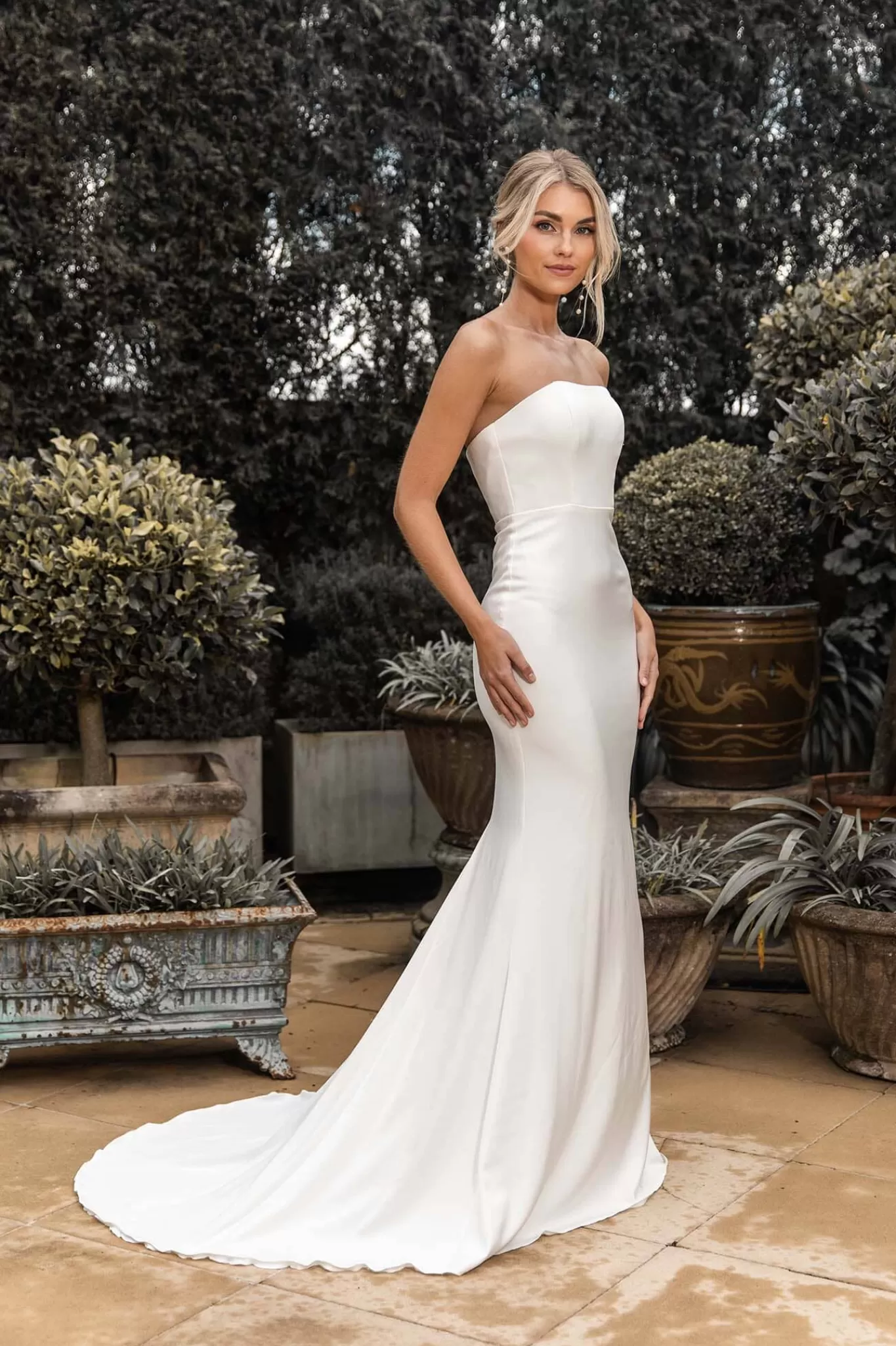 Women NBLUXE Dresses | Black Tie Dresses>Angelisa Strapless Satin Gown - Ivory