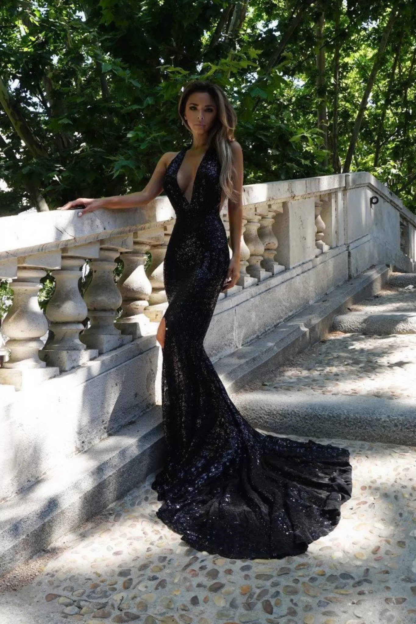 Women NBLUXE Formal Dresses | Dresses>Goddess Geometric Sequin Gown - Black