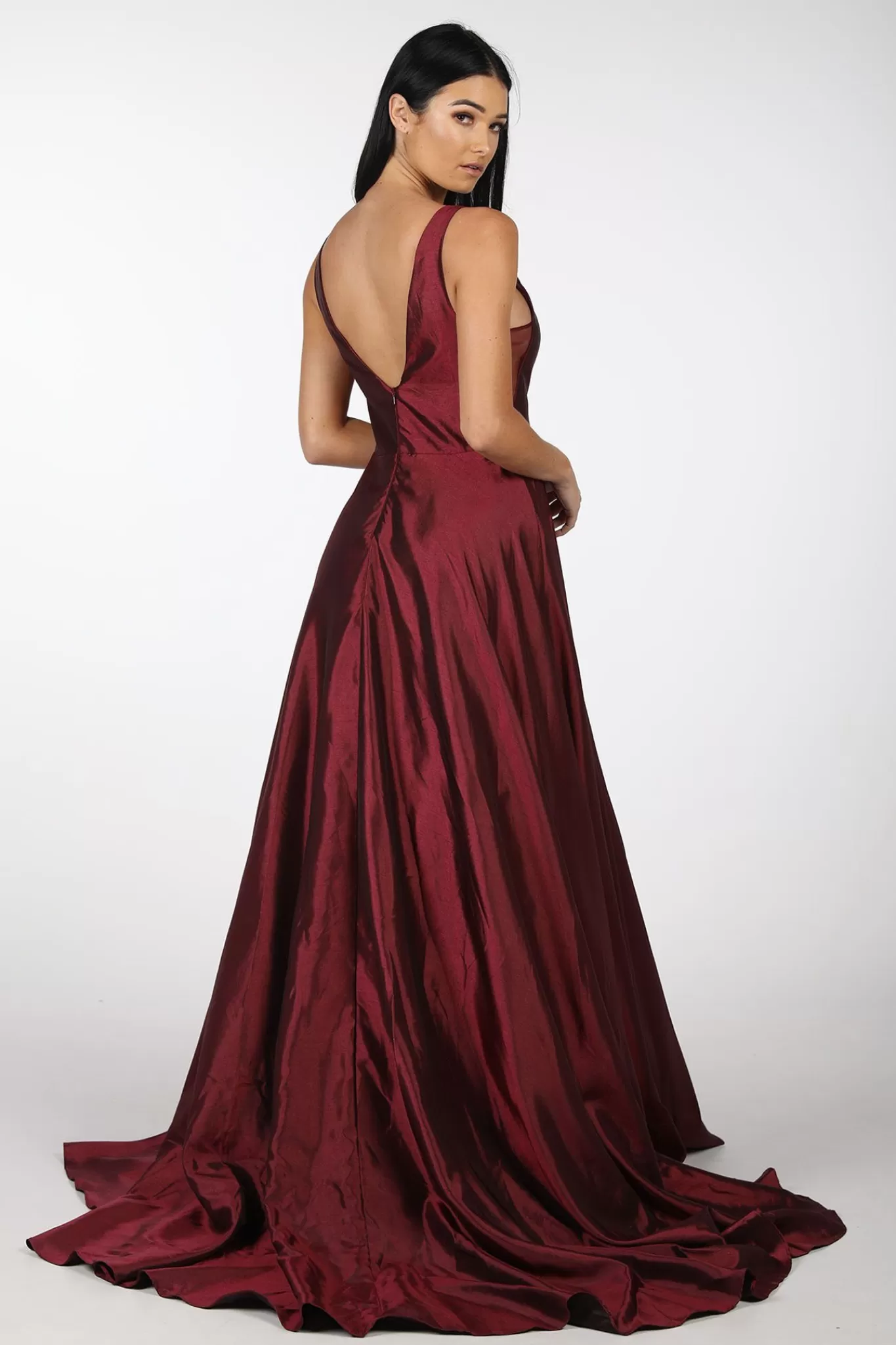 Women Hot Pink Dresses | Black Tie Dresses>SAMIRA V-Neck Satin Ball Gown - Deep Red